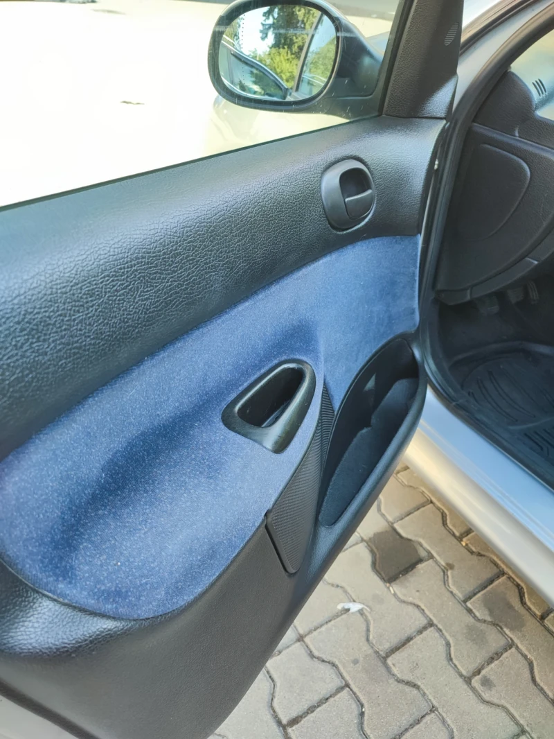 Peugeot 206 1.4 бензин, снимка 13 - Автомобили и джипове - 52409128