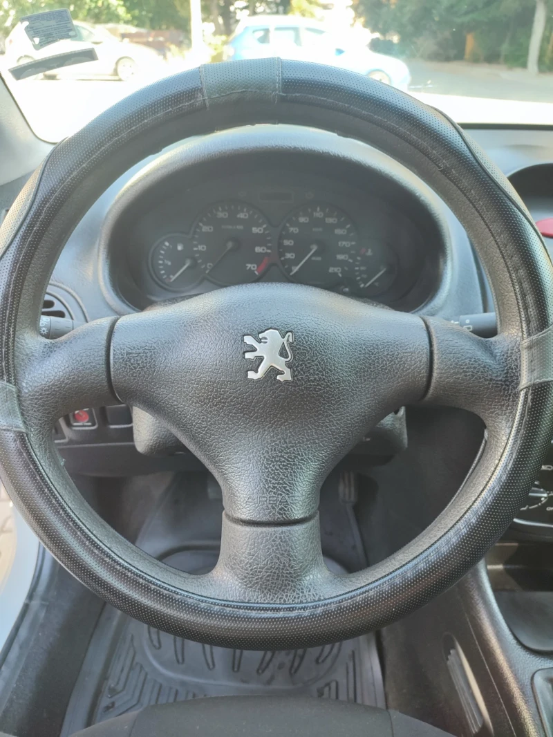 Peugeot 206 1.4 бензин, снимка 4 - Автомобили и джипове - 52409128