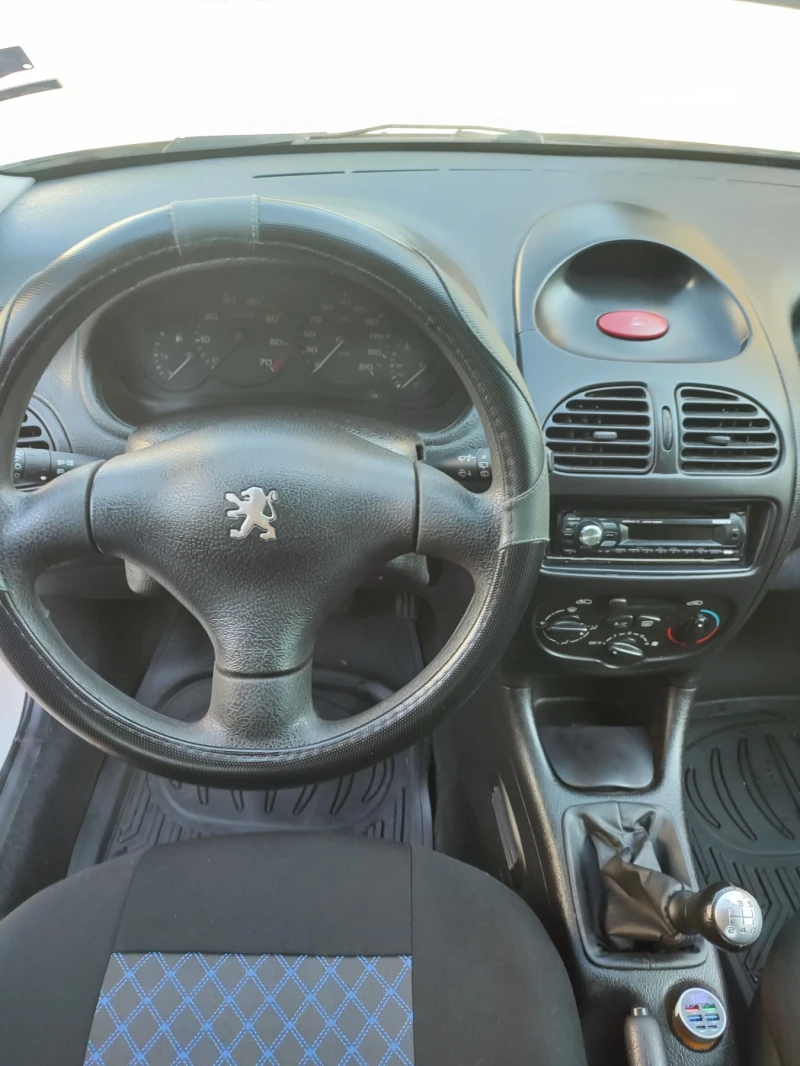 Peugeot 206 1.4 бензин, снимка 3 - Автомобили и джипове - 52409128