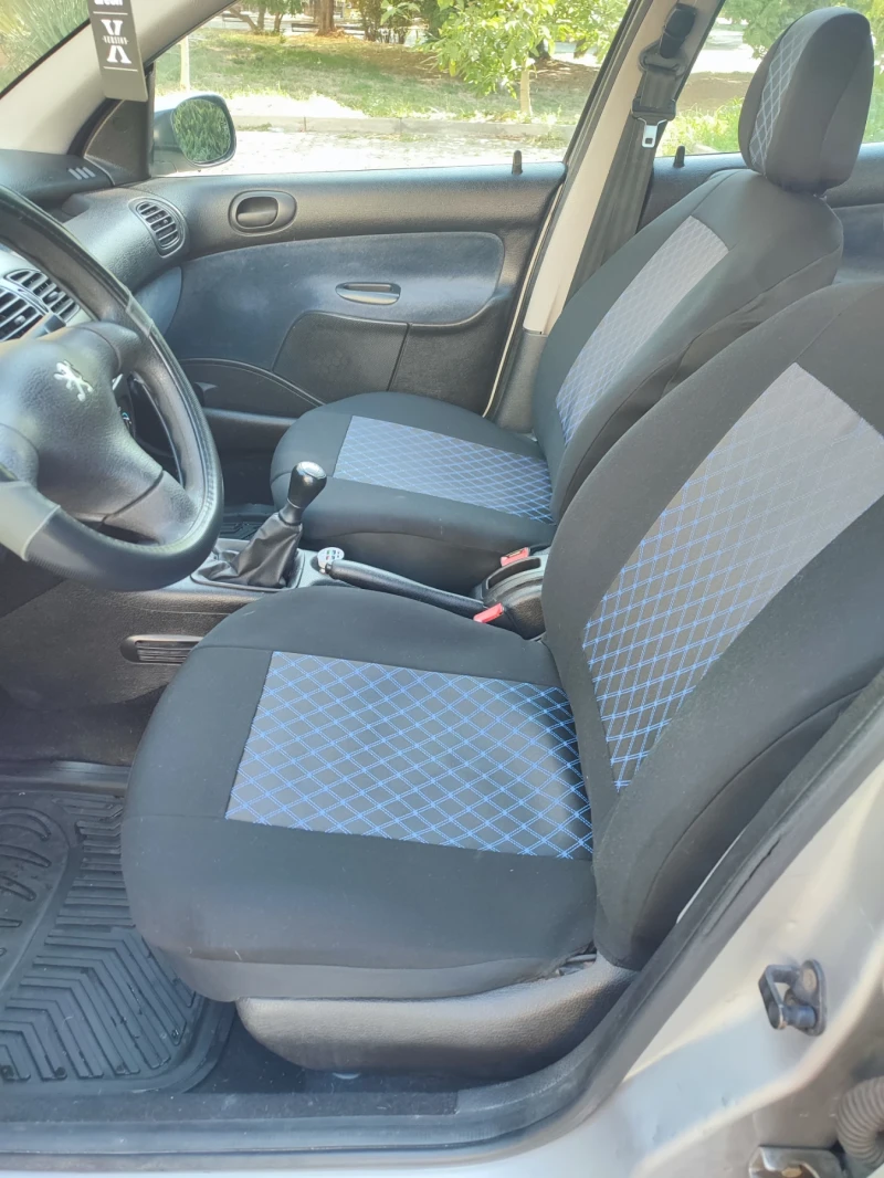 Peugeot 206 1.4 бензин, снимка 17 - Автомобили и джипове - 52409128