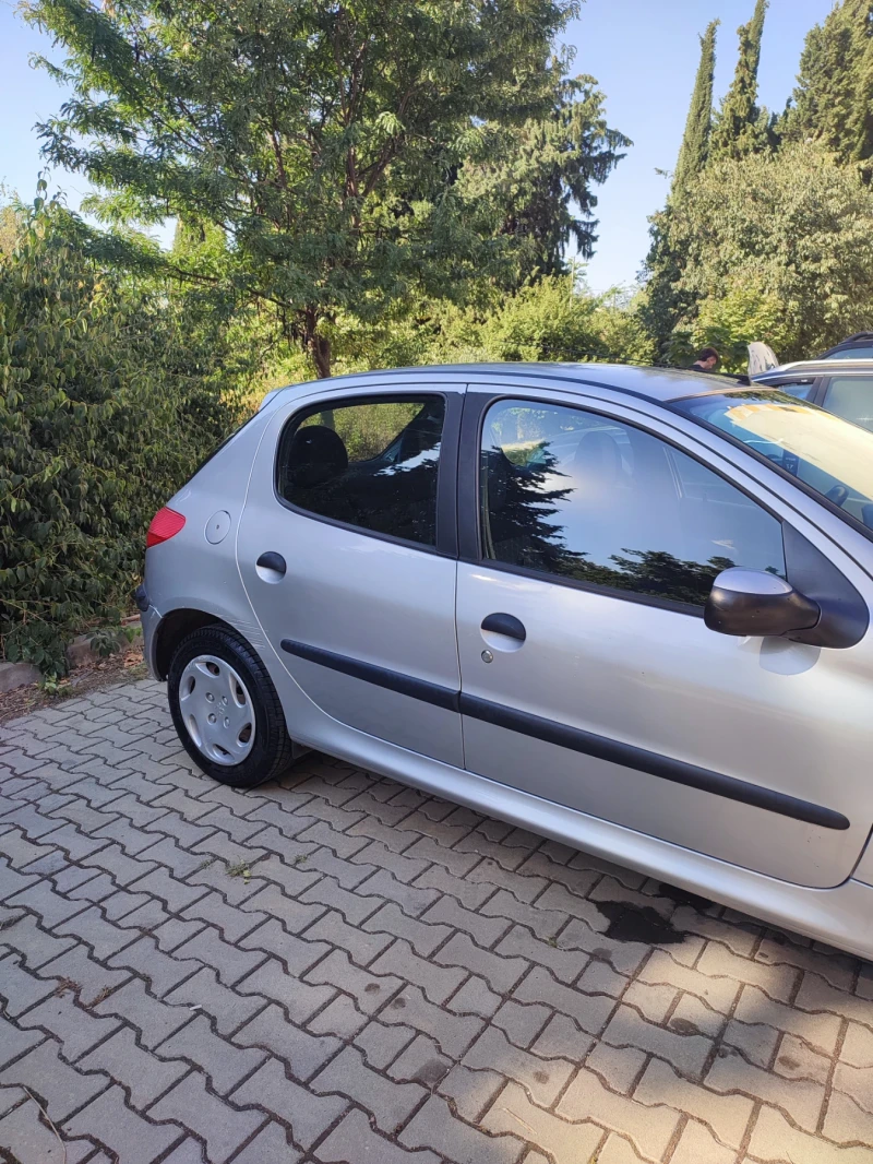 Peugeot 206 1.4 бензин, снимка 11 - Автомобили и джипове - 52409128