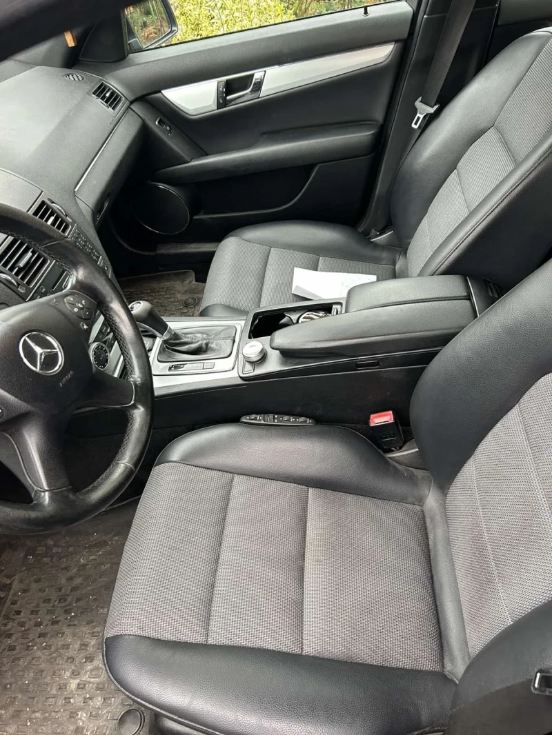 Mercedes-Benz C 220 Cdi, снимка 5 - Автомобили и джипове - 51954804