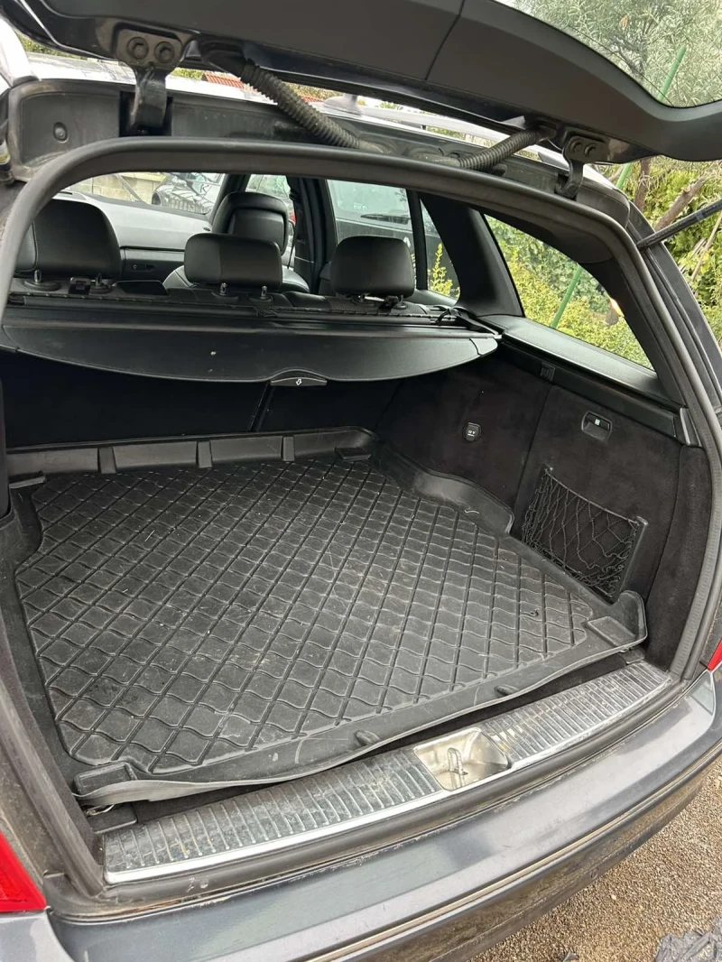 Mercedes-Benz C 220 Cdi, снимка 4 - Автомобили и джипове - 51954804