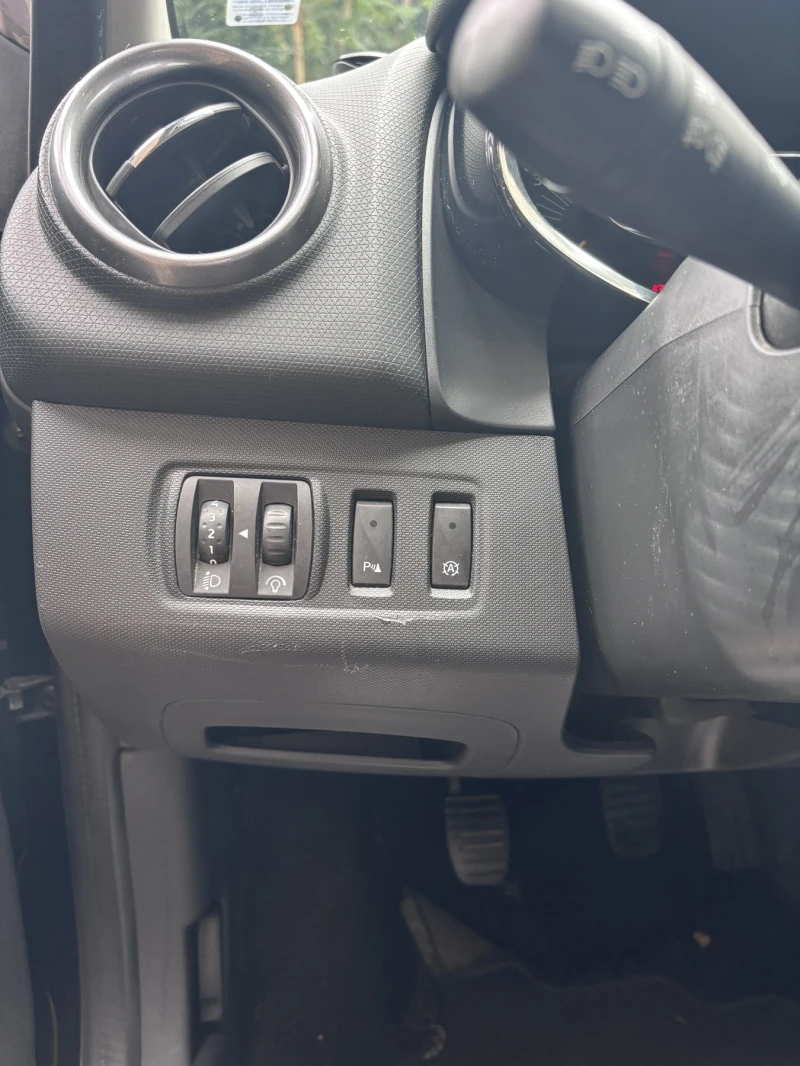 Renault Clio, снимка 9 - Автомобили и джипове - 52026945