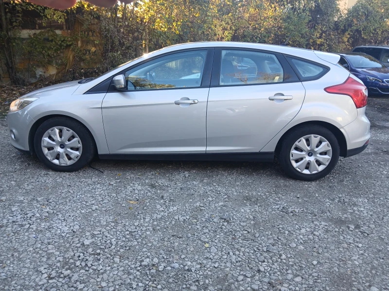 Ford Focus 1.0 Eco boost, снимка 5 - Автомобили и джипове - 52227304