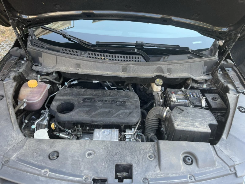 DONGFENG 580 Glory, снимка 4 - Автомобили и джипове - 52597988