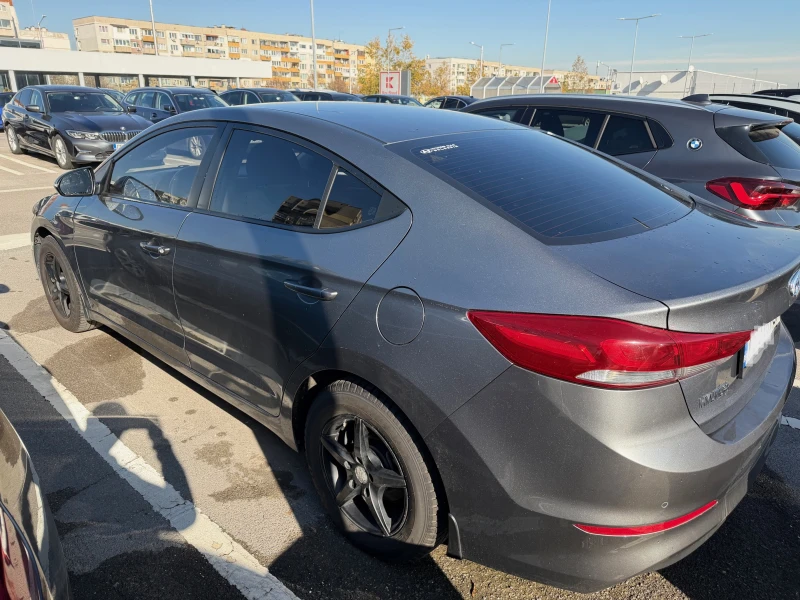 Hyundai Elantra газ, снимка 3 - Автомобили и джипове - 52528792