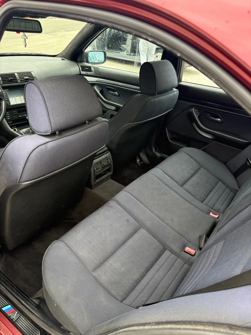 BMW 528 i, снимка 12 - Автомобили и джипове - 52576030