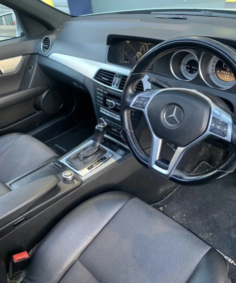 Mercedes-Benz C 220 CDI AMG, снимка 6 - Автомобили и джипове - 52851217