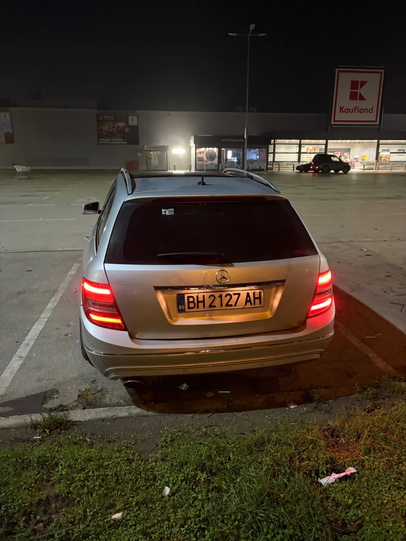 Mercedes-Benz C 220, снимка 3 - Автомобили и джипове - 52815435