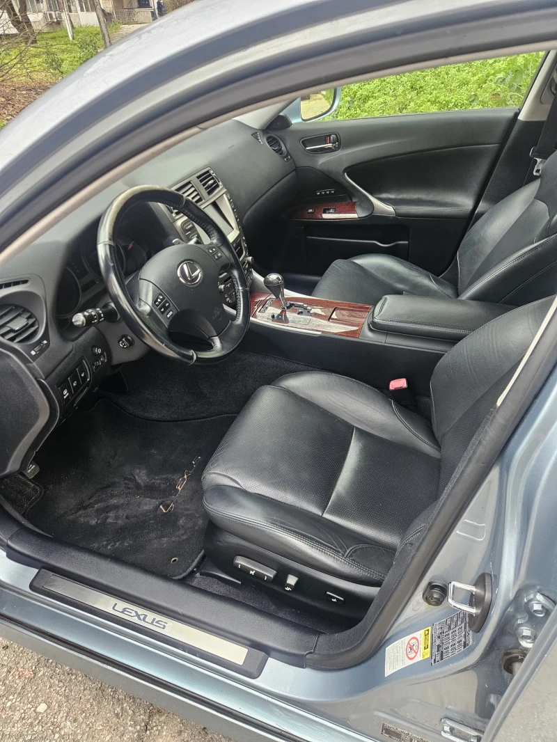 Lexus IS 250, снимка 7 - Автомобили и джипове - 52914601