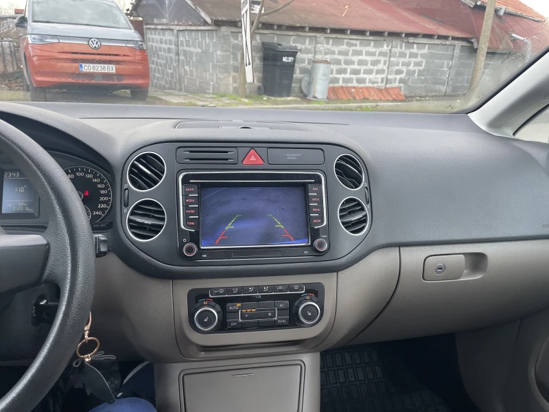 VW Golf Plus, снимка 10 - Автомобили и джипове - 52967332