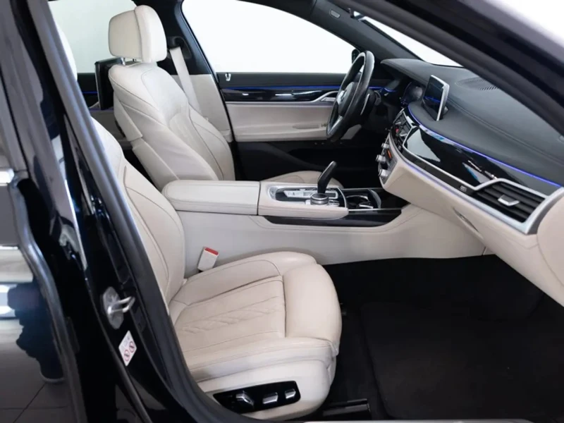 BMW 730 d xDrive M-Pack, снимка 6 - Автомобили и джипове - 53036275