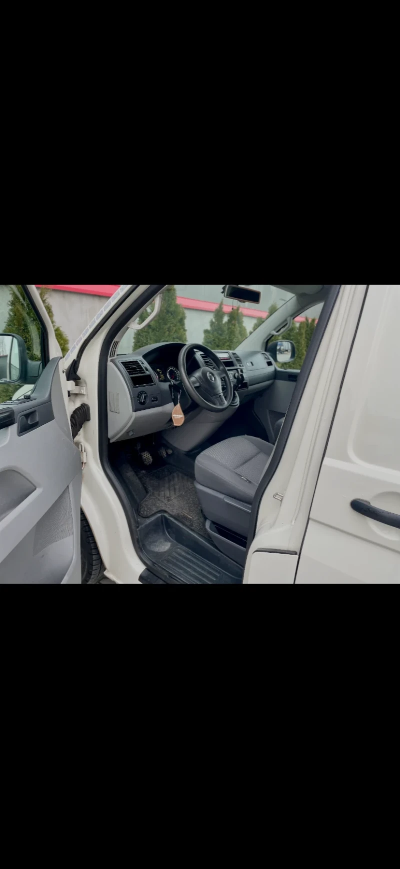 VW Multivan 1.9tdi, снимка 10 - Автомобили и джипове - 53111121