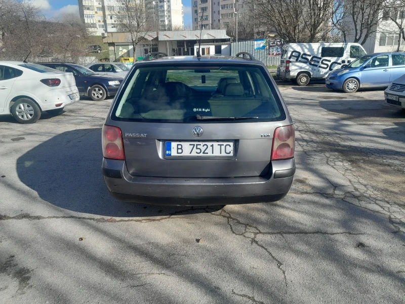 VW Passat 1.9TDi, снимка 5 - Автомобили и джипове - 53269727