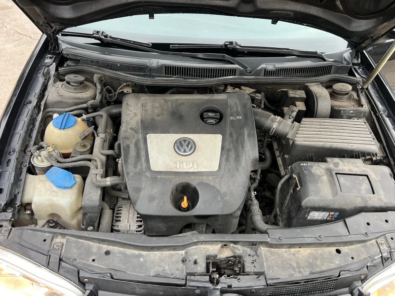 VW Golf 1.9 TDI 101 к.с., снимка 13 - Автомобили и джипове - 53308303