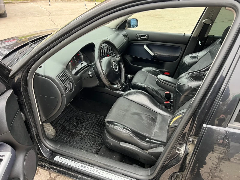 VW Golf 1.9 TDI 101 к.с., снимка 6 - Автомобили и джипове - 53308303