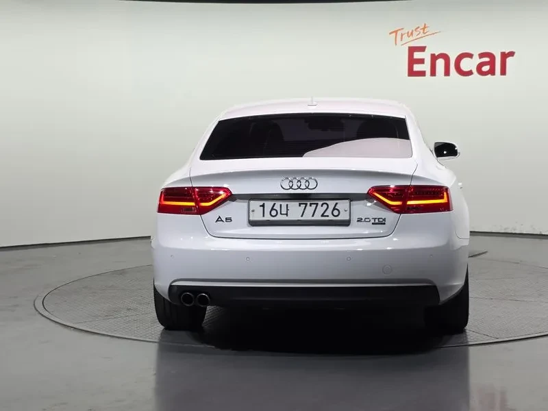 Audi A5 2.0 TDI Quattro, снимка 4 - Автомобили и джипове - 54551497