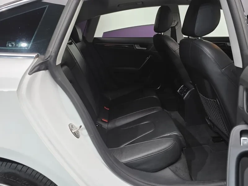 Audi A5 2.0 TDI Quattro, снимка 11 - Автомобили и джипове - 54551497