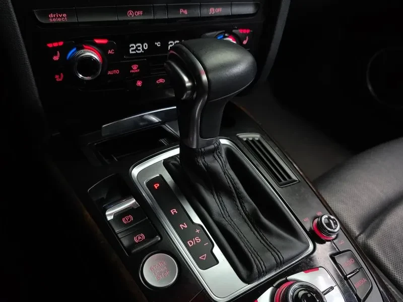 Audi A5 2.0 TDI Quattro, снимка 9 - Автомобили и джипове - 54551497