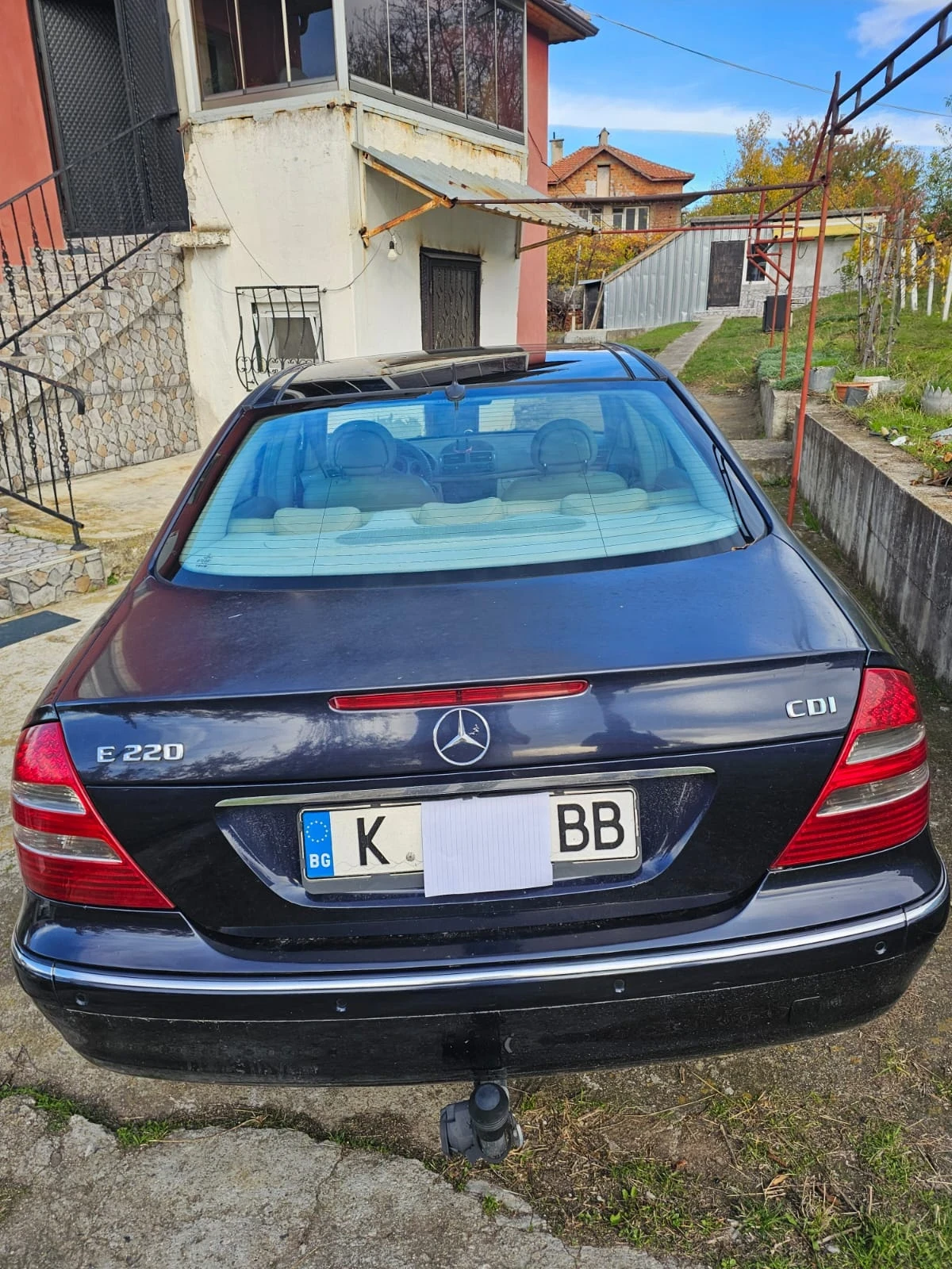Mercedes-Benz E 220 CD?, снимка 1