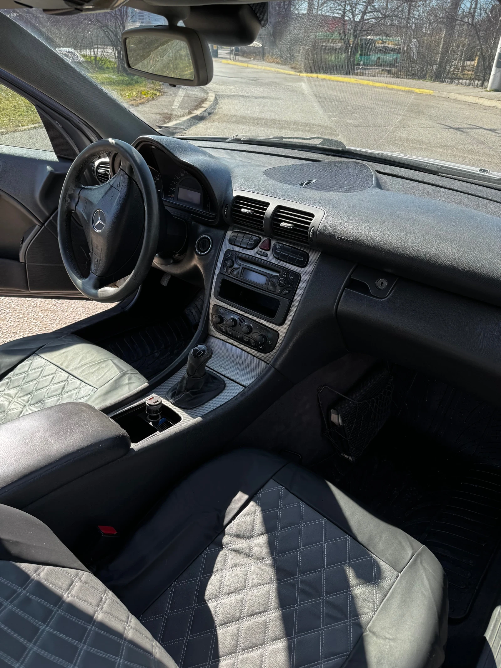 Mercedes-Benz C 220 CDI - изображение 8
