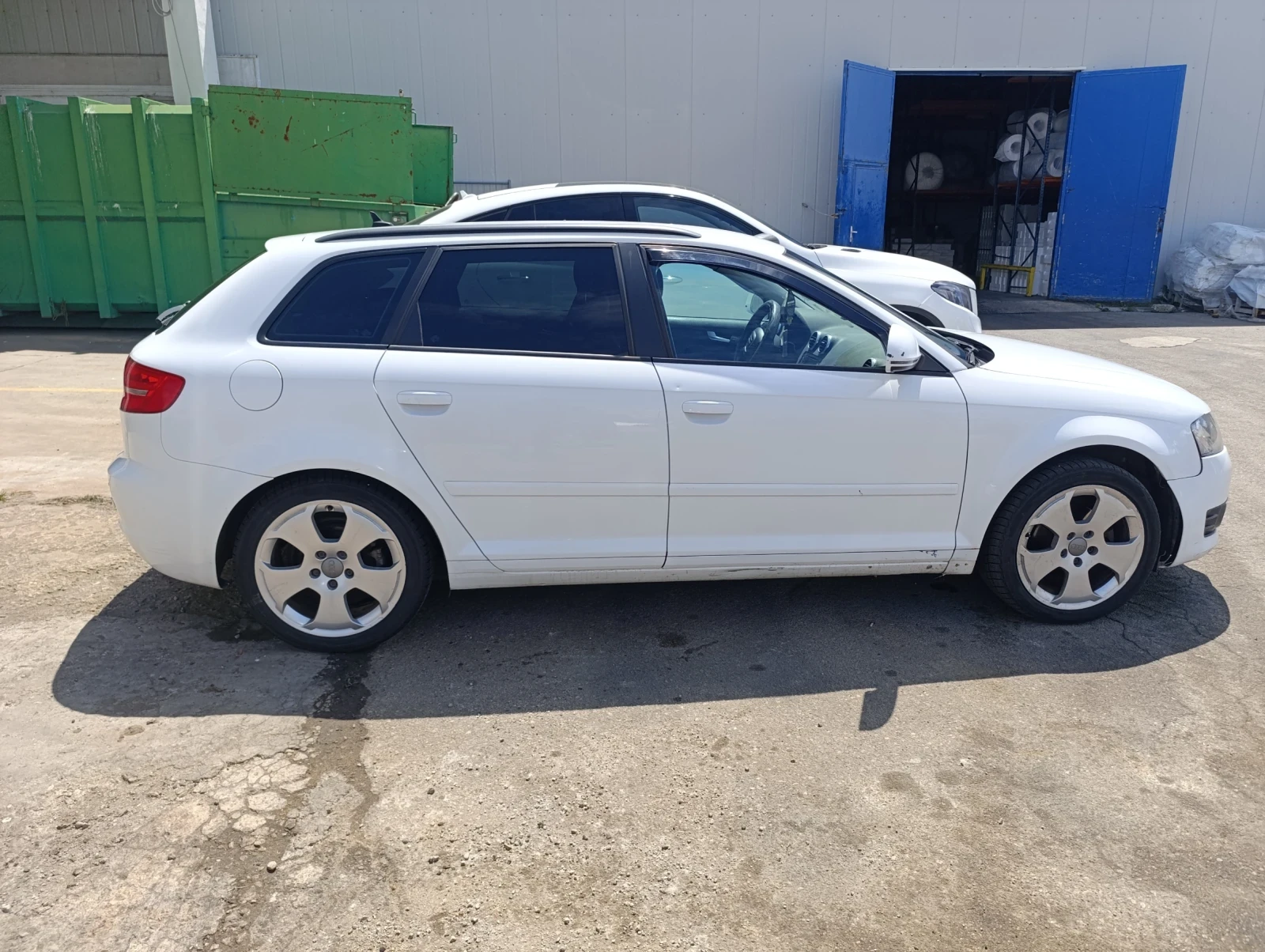 Audi A3 Sportback 1.9tdi 131к.с 5скорости - изображение 3