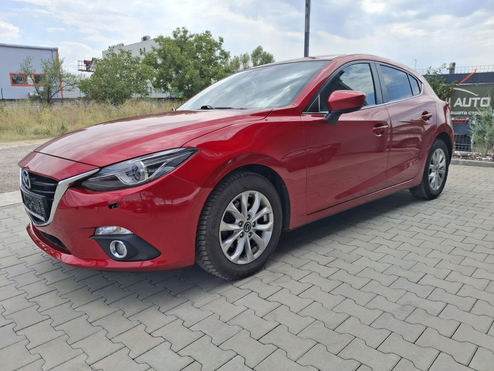 Mazda 3 2.0benzin automat premium - изображение 2