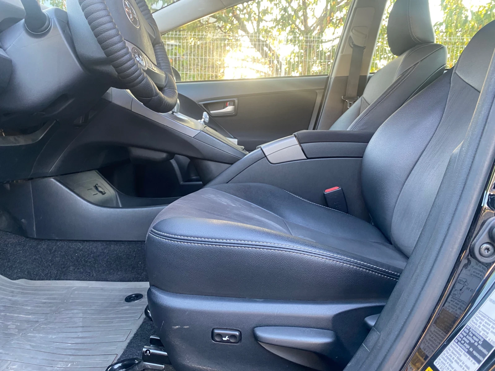 Toyota Prius 1.8 Бензин/Електричество - изображение 9