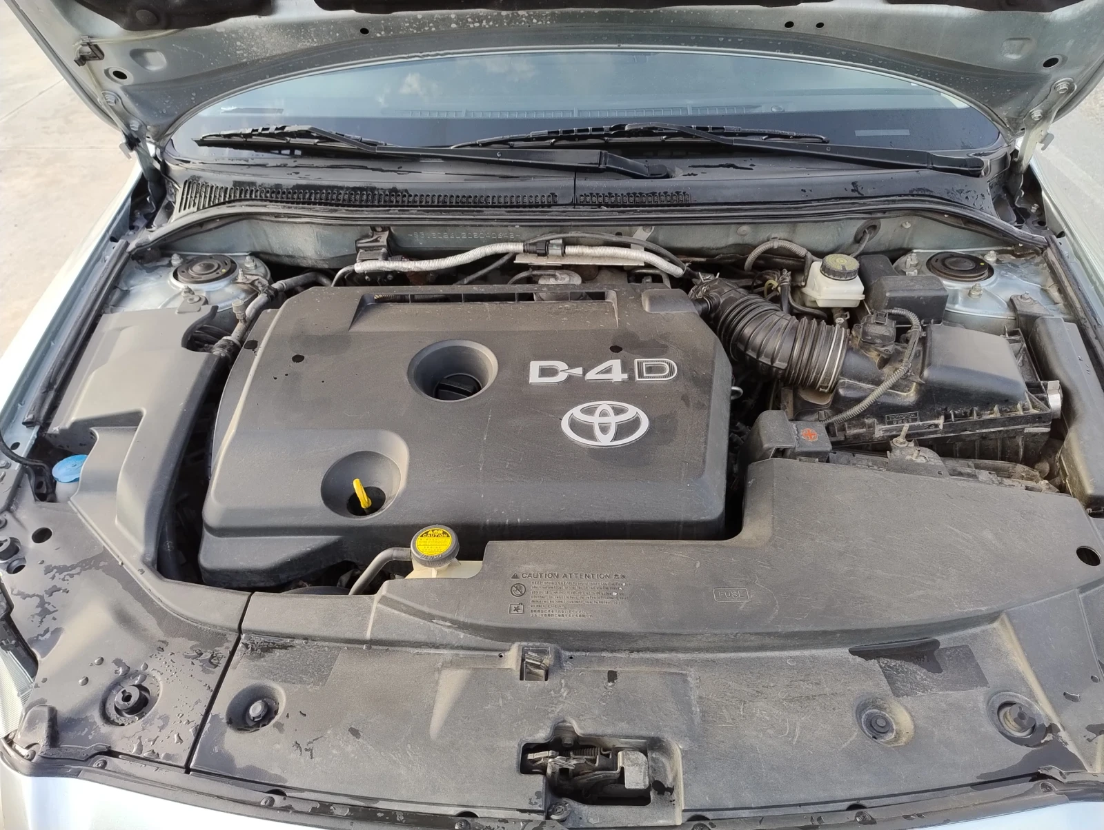Toyota Avensis 2.0 126 - изображение 6