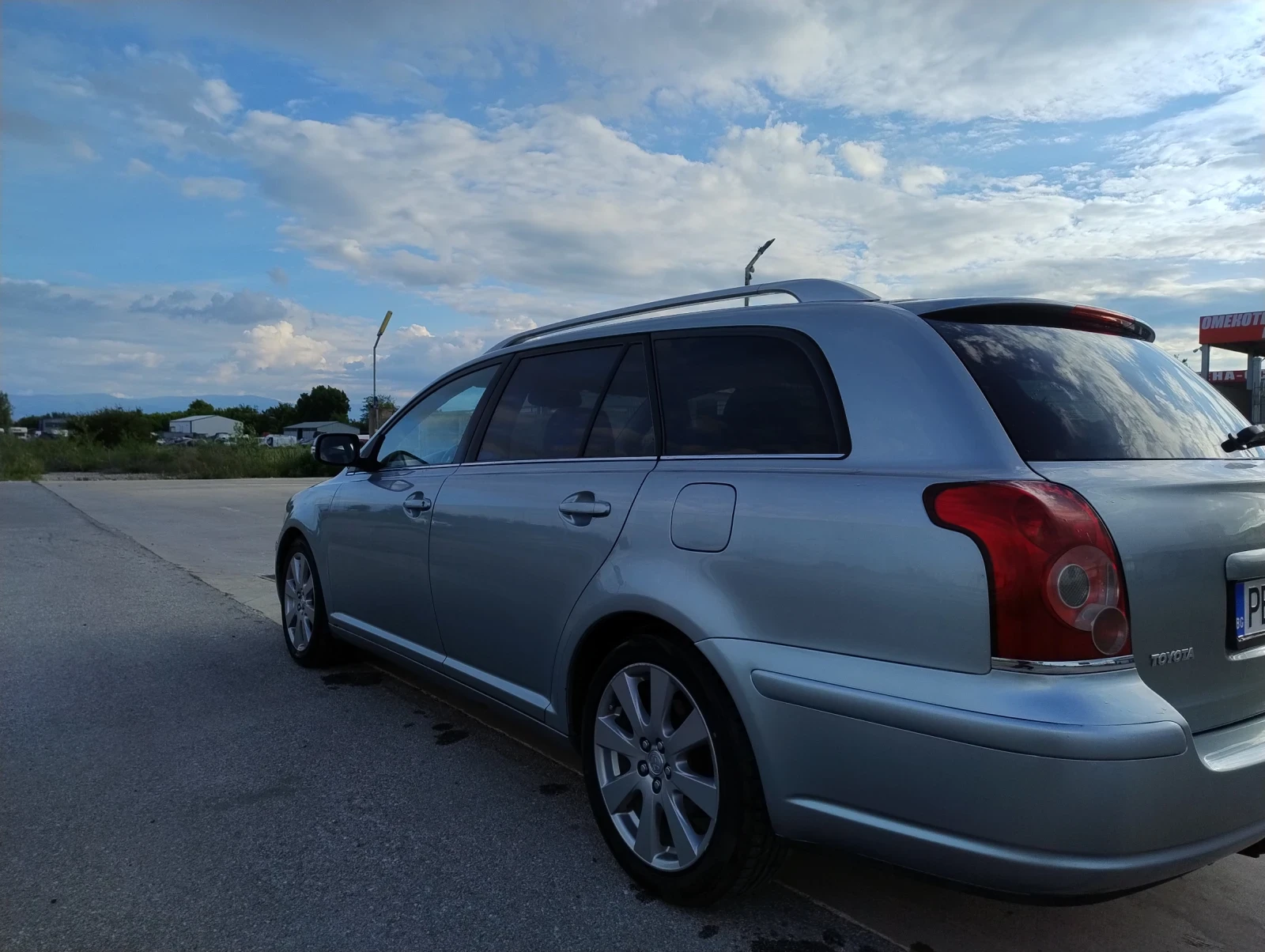 Toyota Avensis 2.0 126 - изображение 3