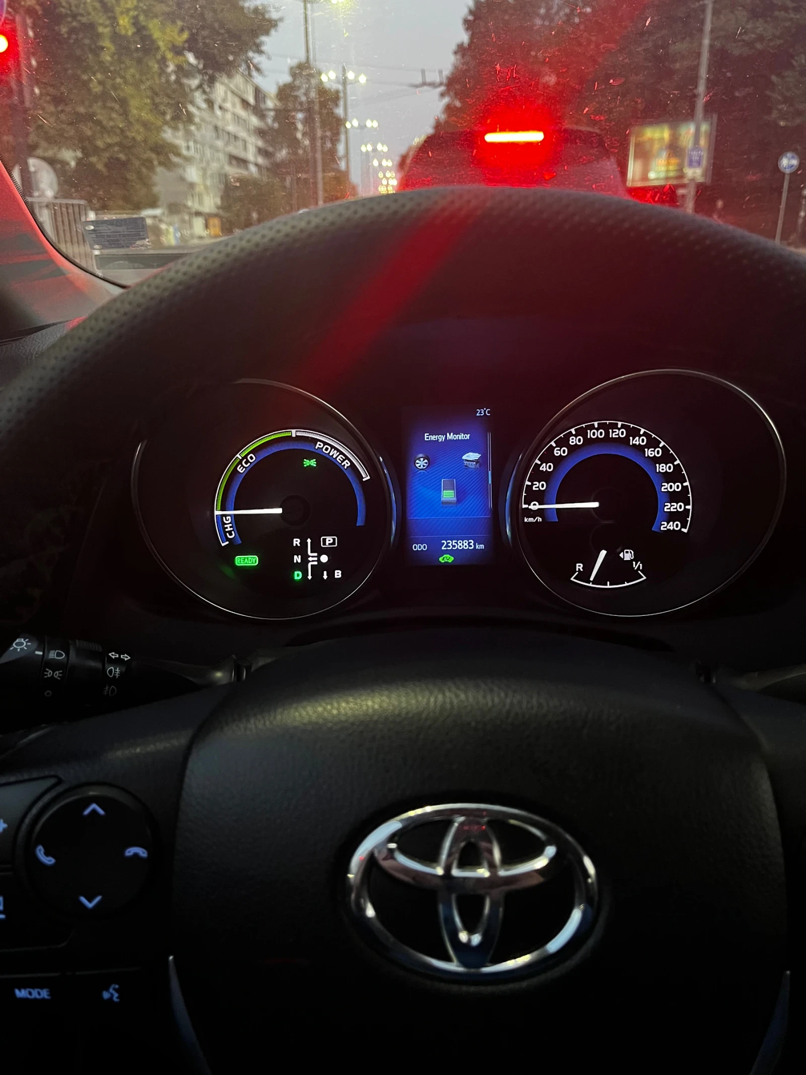 Toyota Auris  | Mobile.bg   12