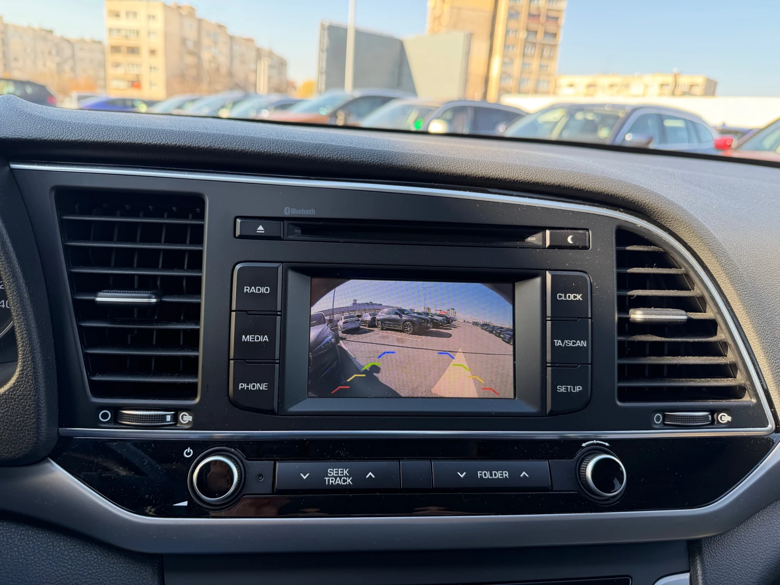 Hyundai Elantra  | Mobile.bg   8