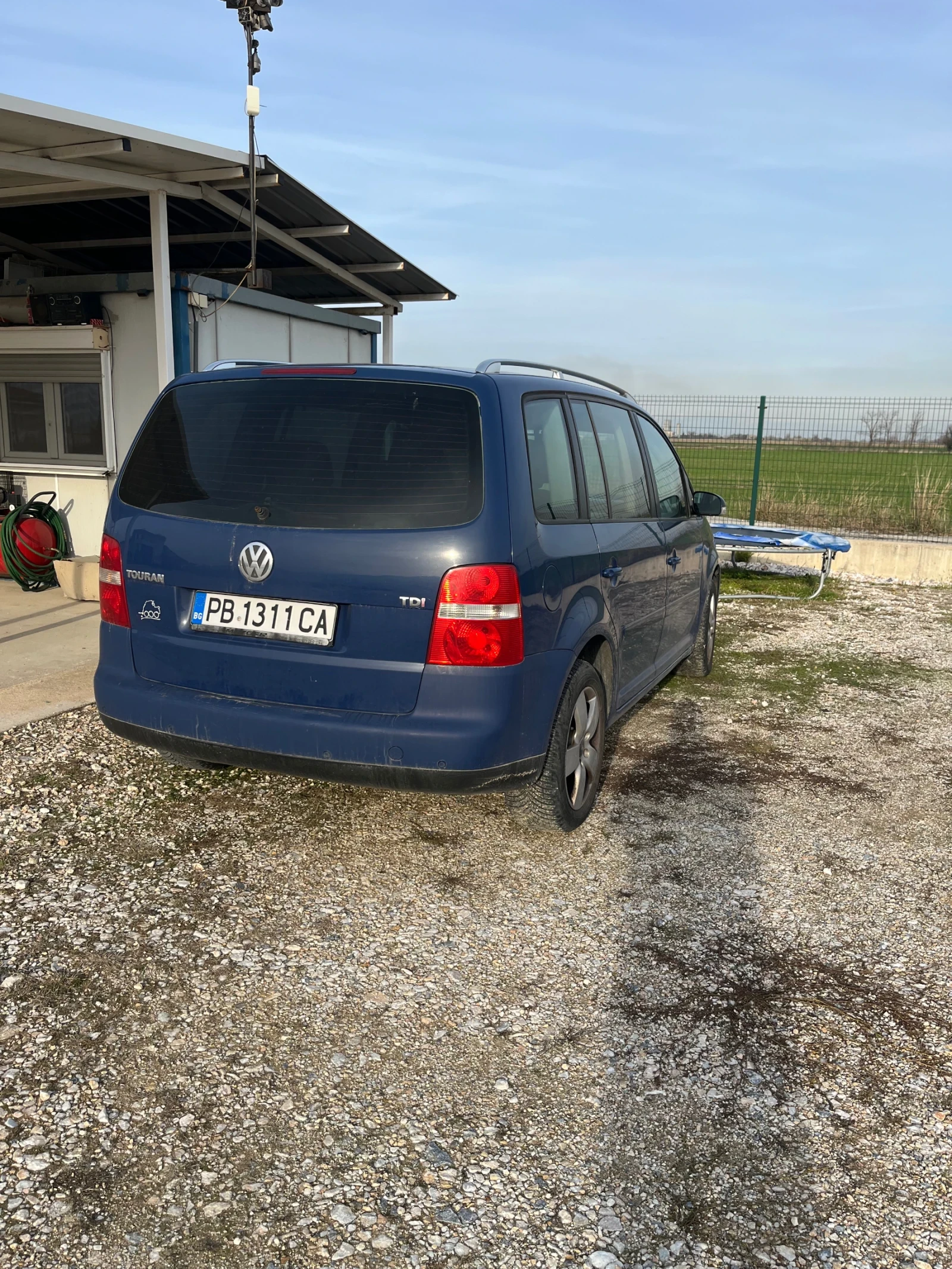 VW Touran 101кс DSG - изображение 3