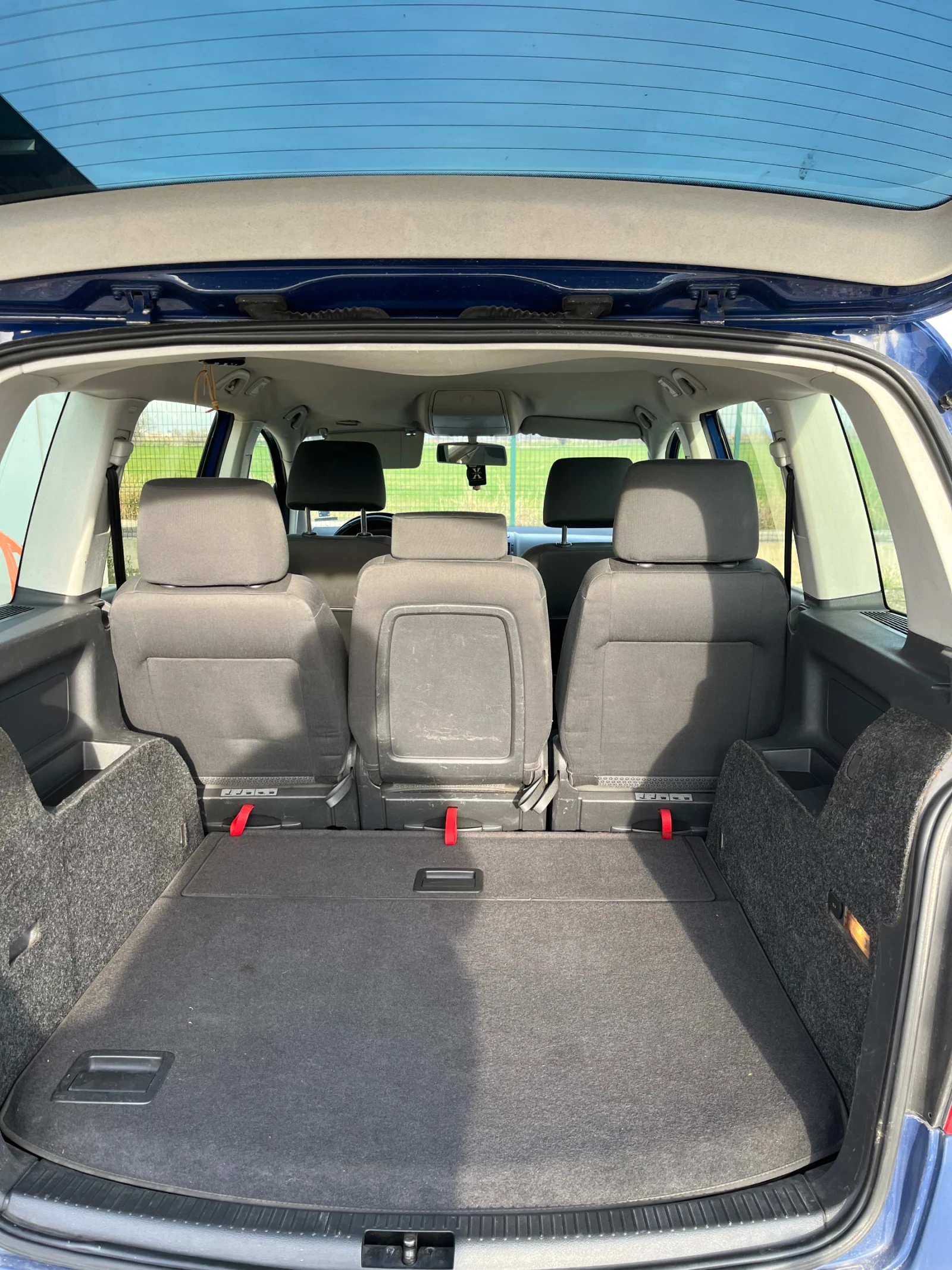 VW Touran 101кс DSG - изображение 8