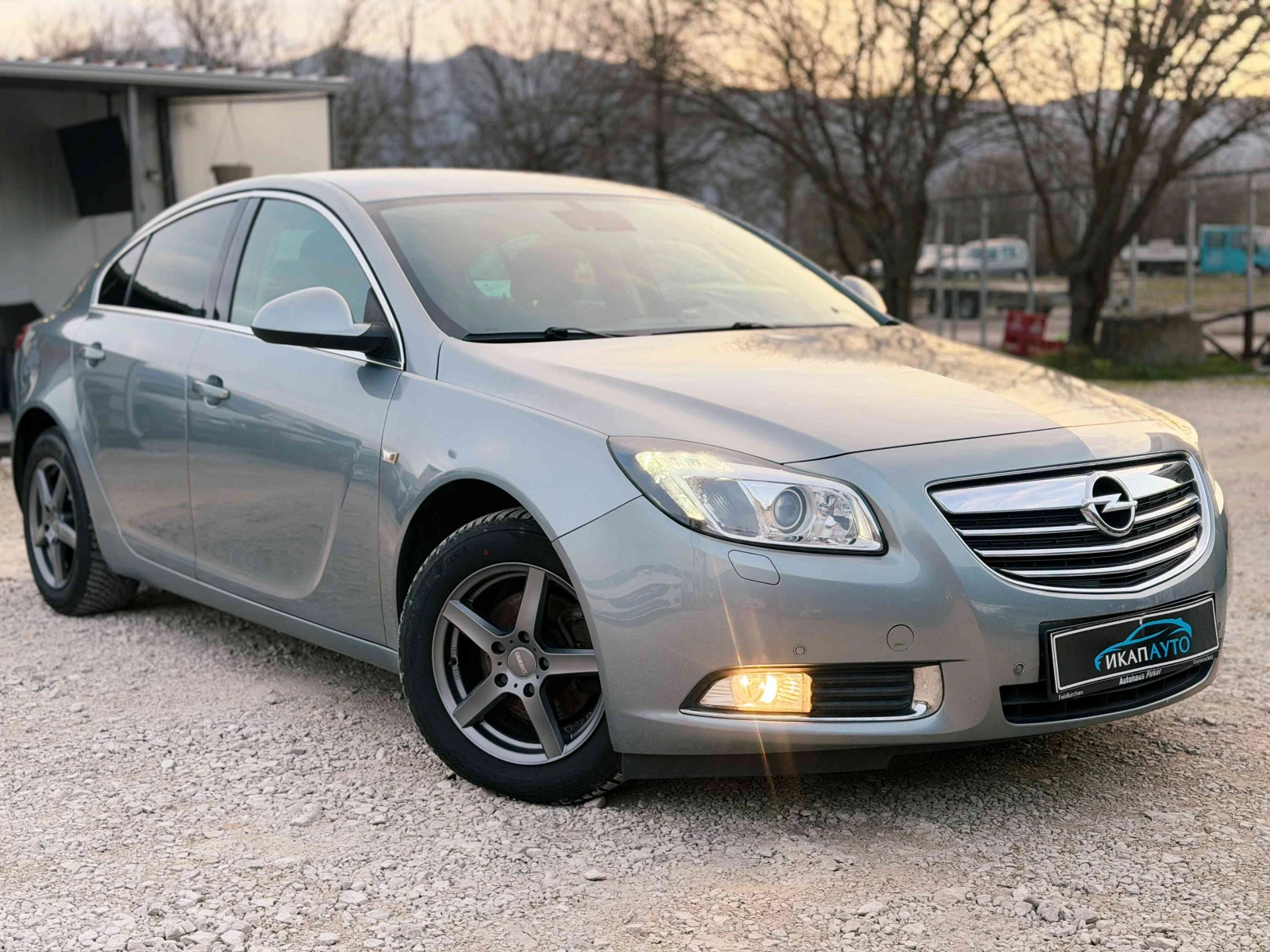 Opel Insignia 2.0CDTi 110hp, снимка 3 - Автомобили и джипове - 53353575
