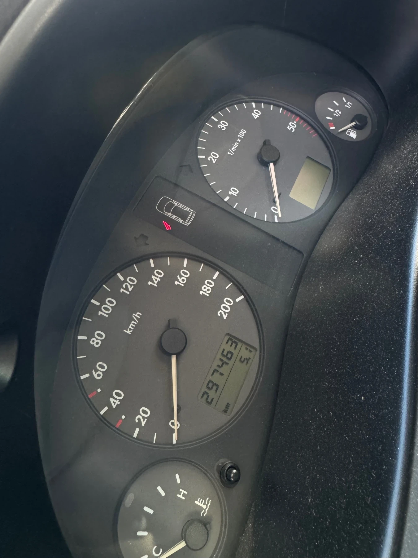 VW Sharan �������� VW Sharan 1.9 TDI 110 �.�., 7 ����� | Mobile.bg � ����������� 10