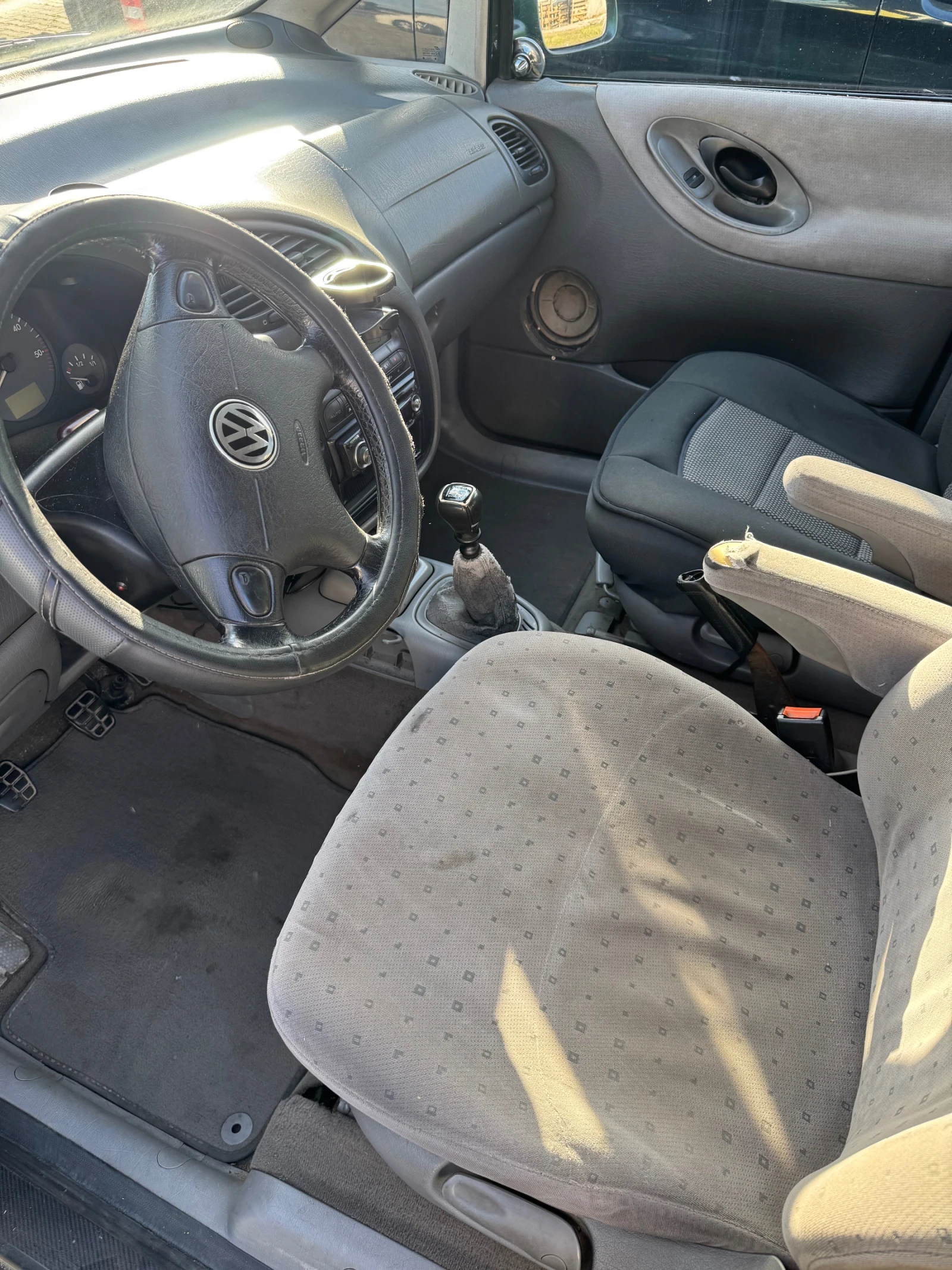 VW Sharan �������� VW Sharan 1.9 TDI 110 �.�., 7 ����� | Mobile.bg � ����������� 2