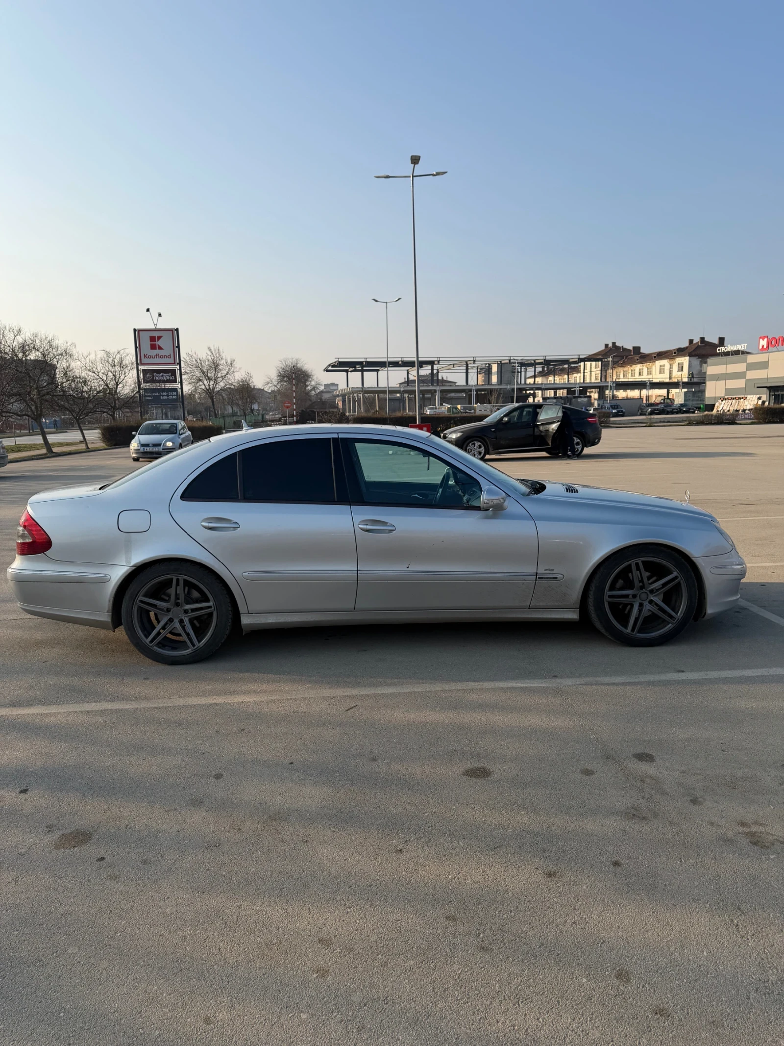 Mercedes-Benz E 280 W211, снимка 9 - Автомобили и джипове - 53730807
