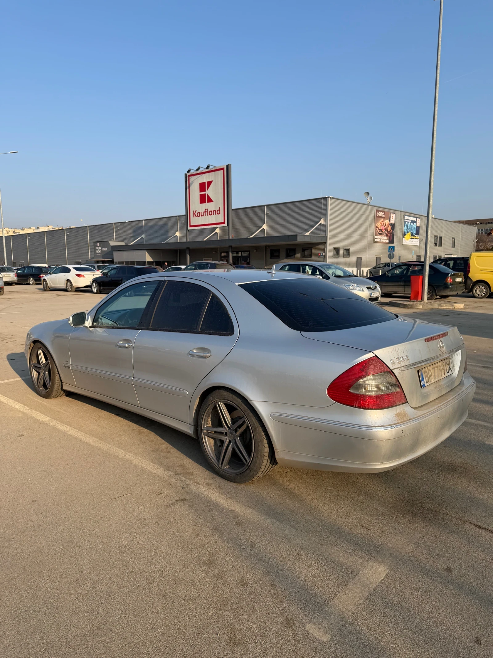 Mercedes-Benz E 280 W211, снимка 11 - Автомобили и джипове - 53730807