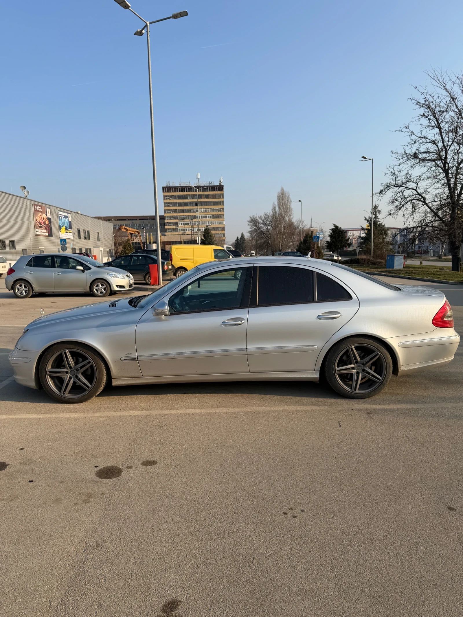 Mercedes-Benz E 280 W211, снимка 10 - Автомобили и джипове - 53730807