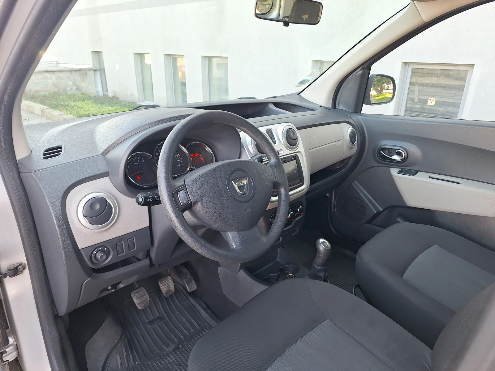 Dacia Dokker 1.5d 90kc, снимка 10 - Автомобили и джипове - 53829996