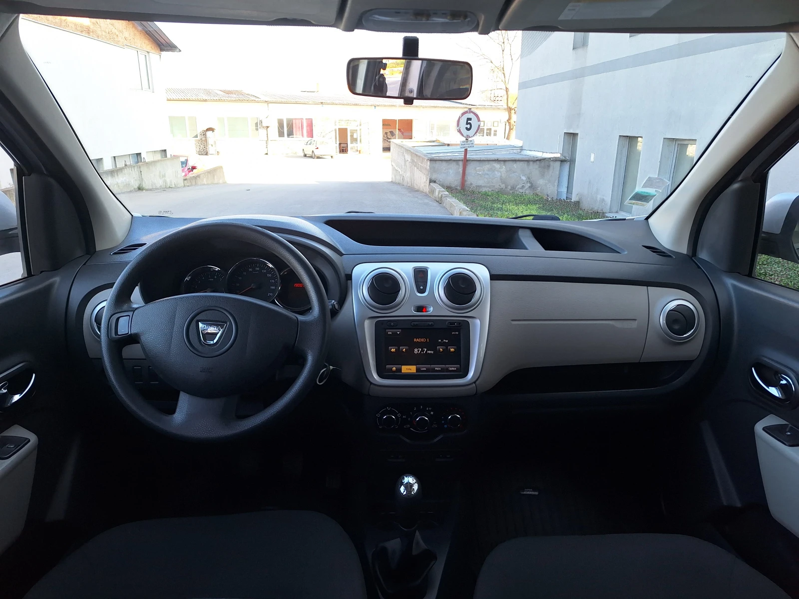 Dacia Dokker 1.5d 90kc, снимка 11 - Автомобили и джипове - 53829996