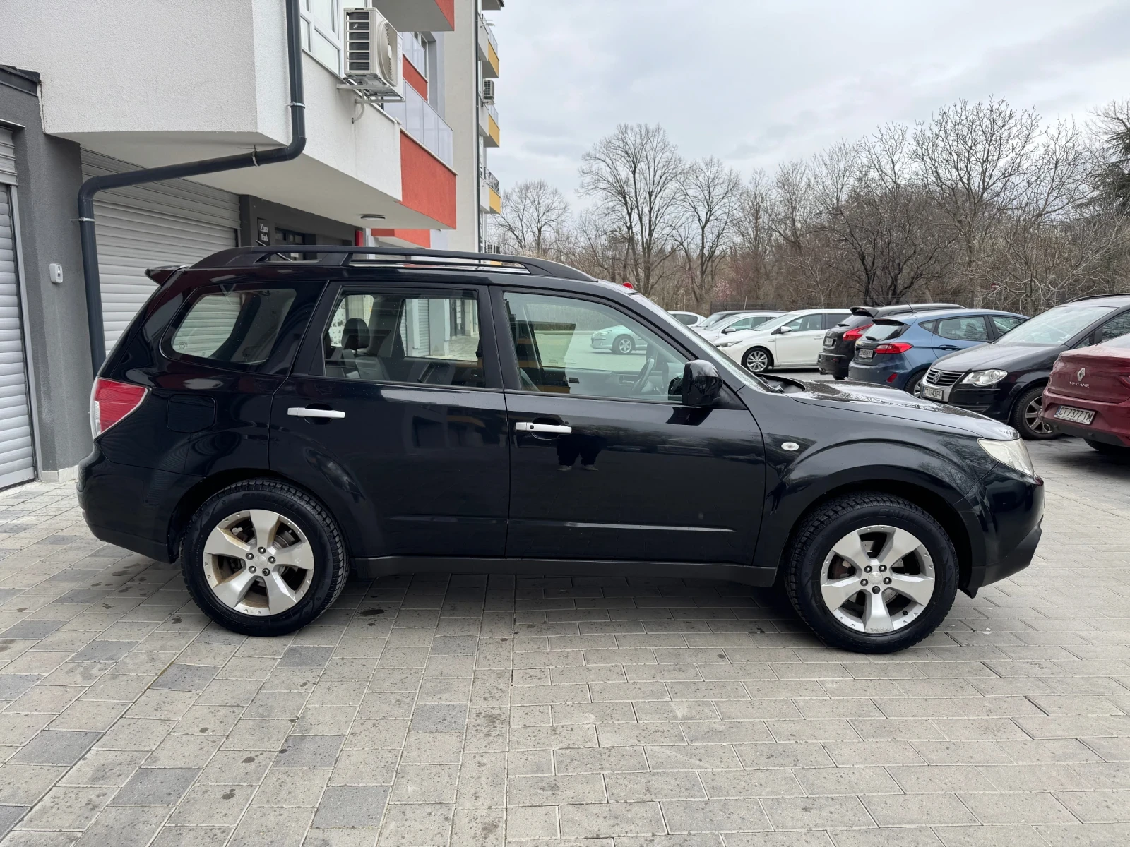 Subaru Forester 2.5 Автоматик, снимка 17 - Автомобили и джипове - 53933948