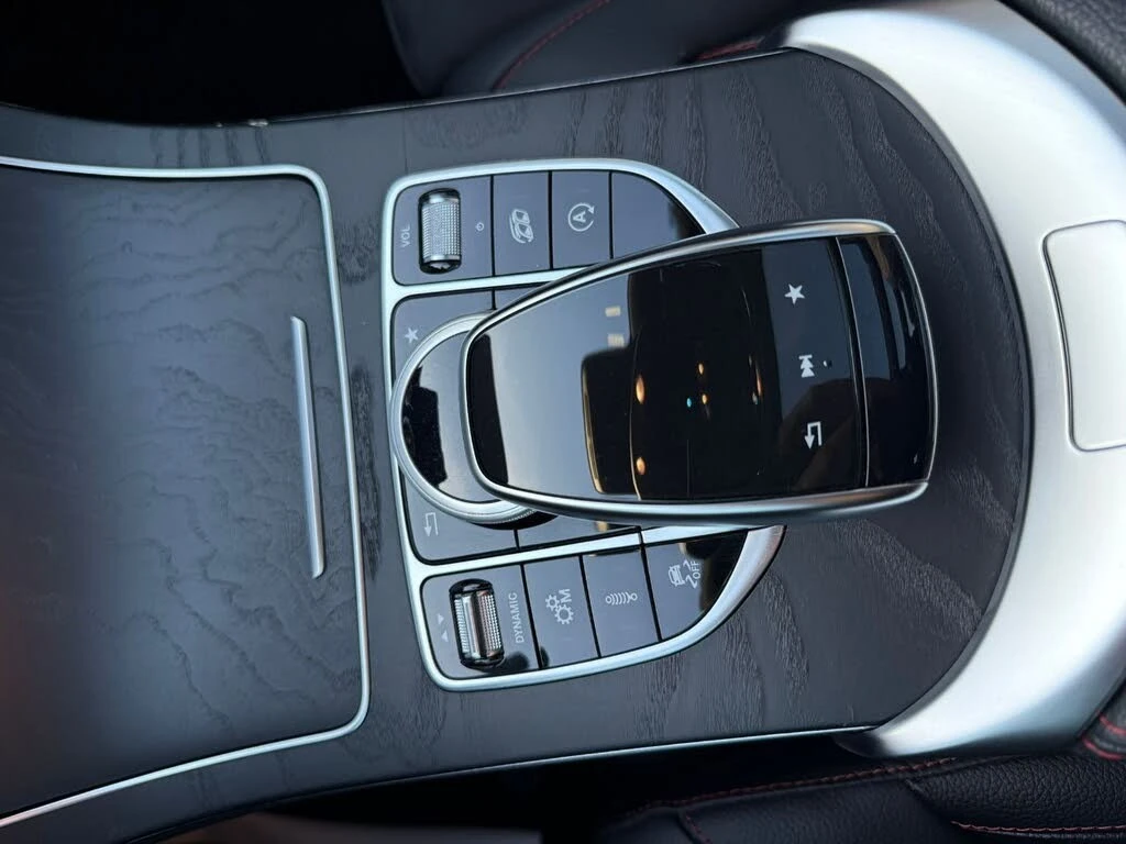 Mercedes-Benz C 43 AMG Burmester * V6 BiTurbo * АвтоКредит* (ЦЕНА ДО БГ), снимка 16 - Автомобили и джипове - 54085335