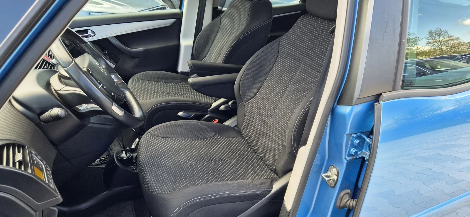 Citroen C4 Picasso 1.6HDi, снимка 5 - Автомобили и джипове - 54627005