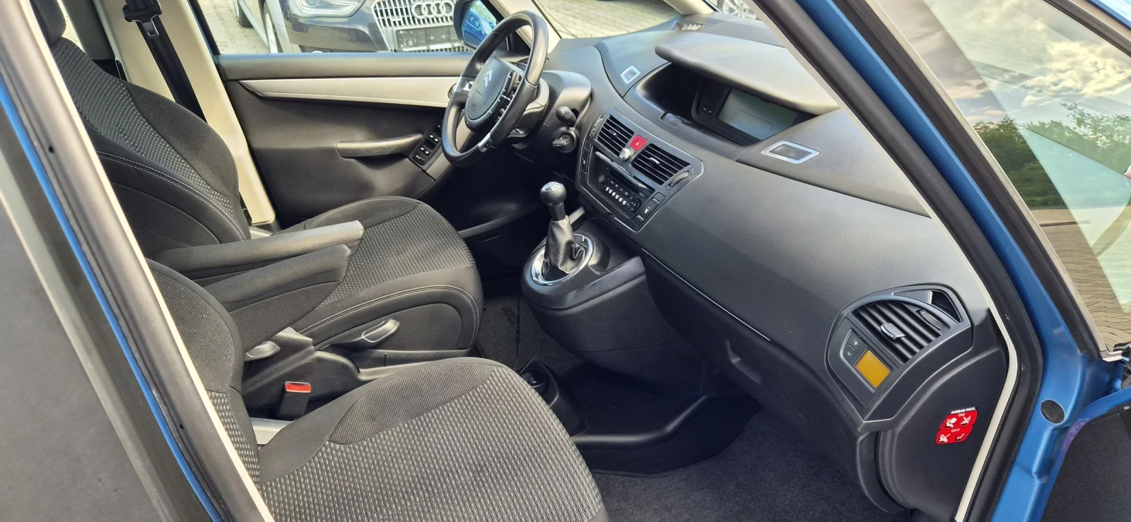 Citroen C4 Picasso 1.6HDi, снимка 7 - Автомобили и джипове - 54627005
