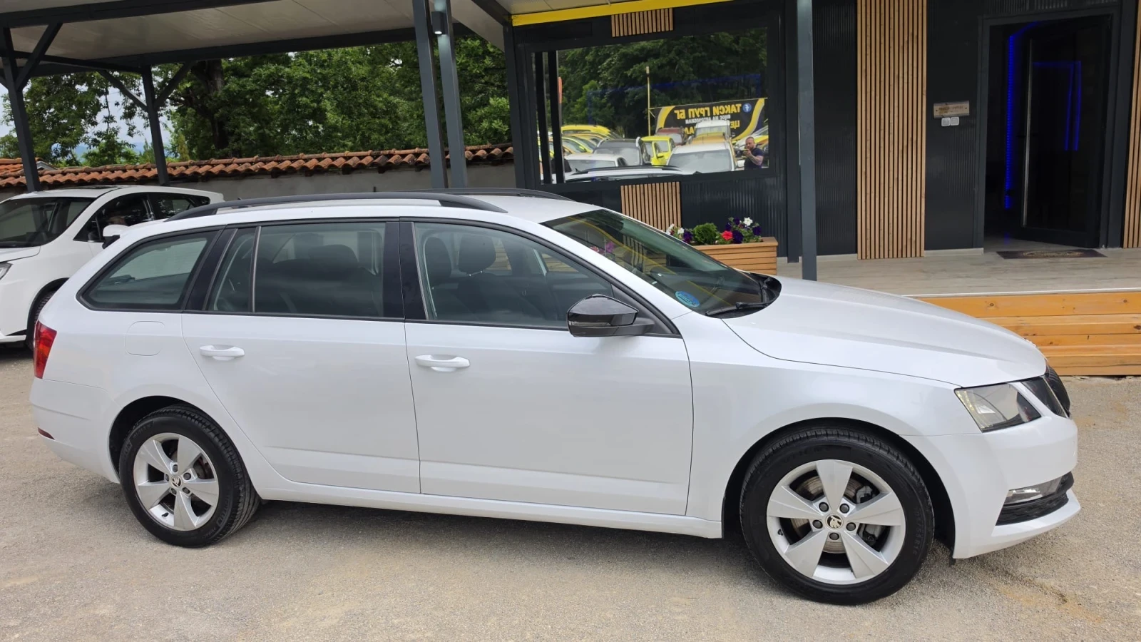 Skoda Octavia, снимка 6 - Автомобили и джипове - 54939169