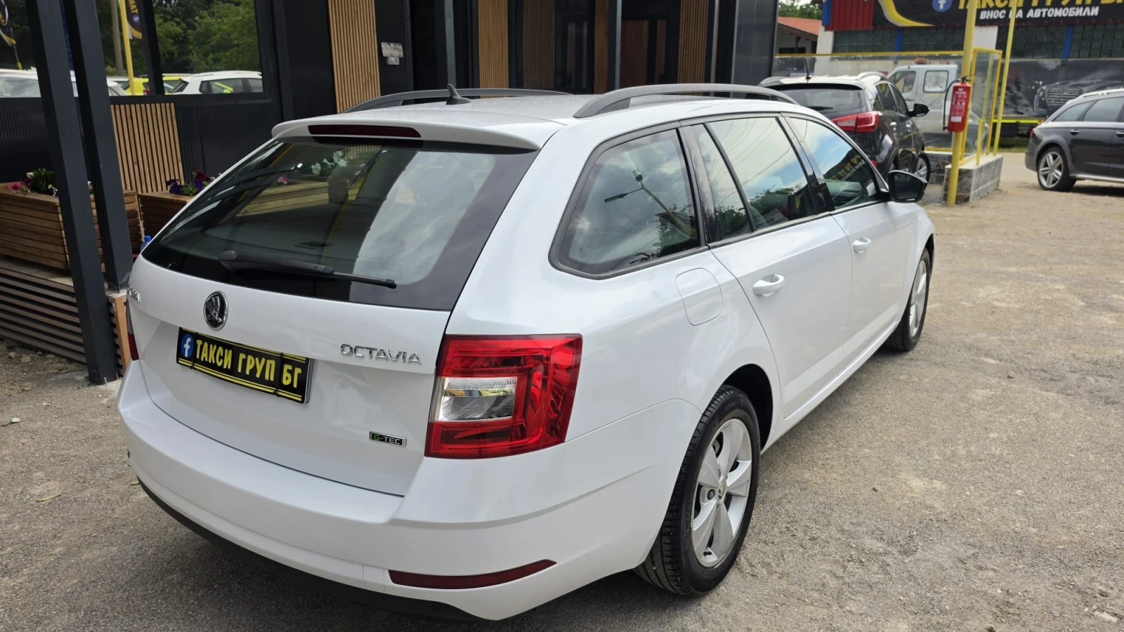 Skoda Octavia, снимка 16 - Автомобили и джипове - 54939169