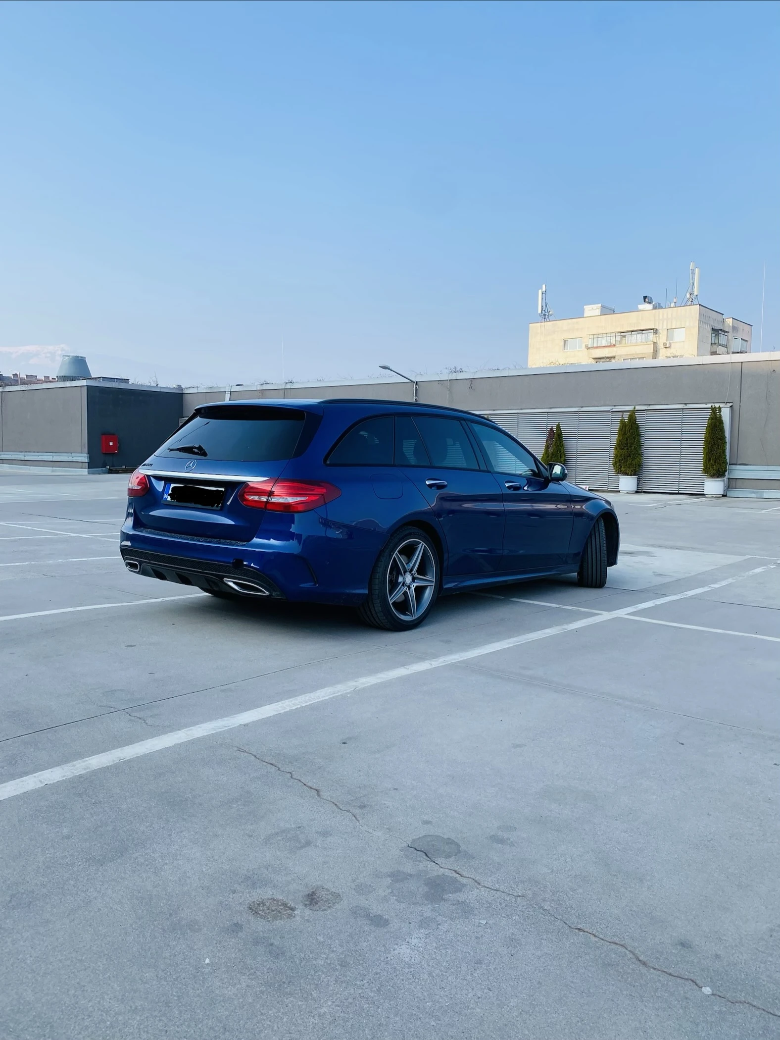 Mercedes-Benz C 250 AMG 4Matik, снимка 4 - Автомобили и джипове - 55108117